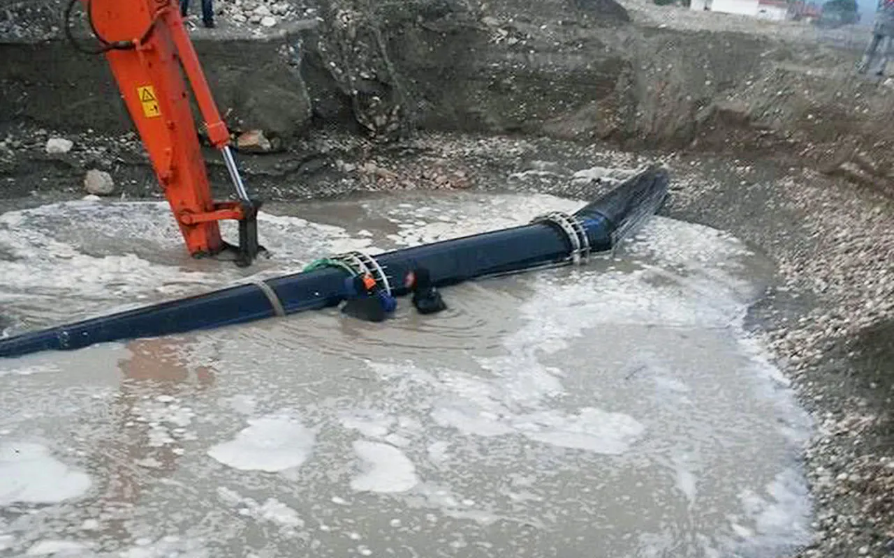 atık su derin deşarj boşaltım boru hattı